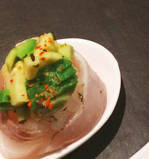 sushi ricciola avocado