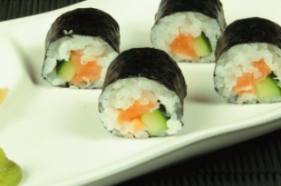 sushi salmone cetriolo